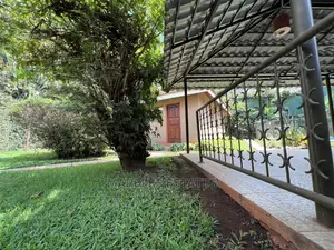6bdrm Bungalow in Kololo, Central Division for Rent