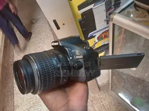 Nikon: D5200.