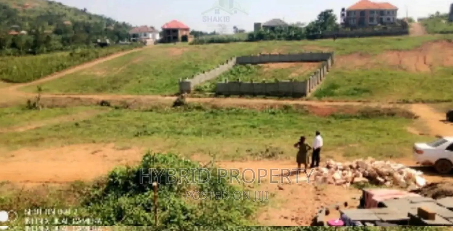 Prime Plots for Sale at Tongolo~Mabombwe Wakiso~Hoima Road.