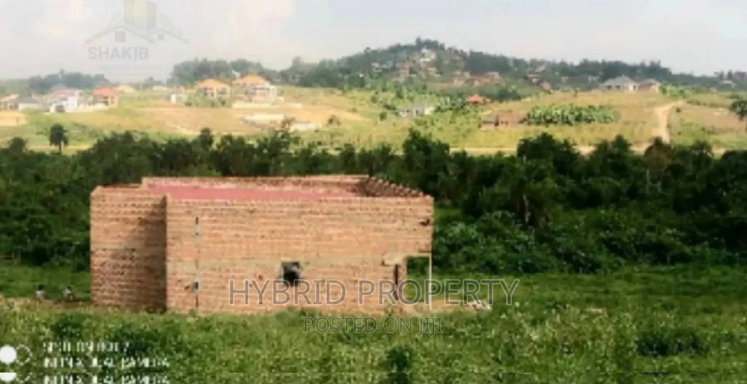 Prime Plots for Sale at Tongolo~Mabombwe Wakiso~Hoima Road.