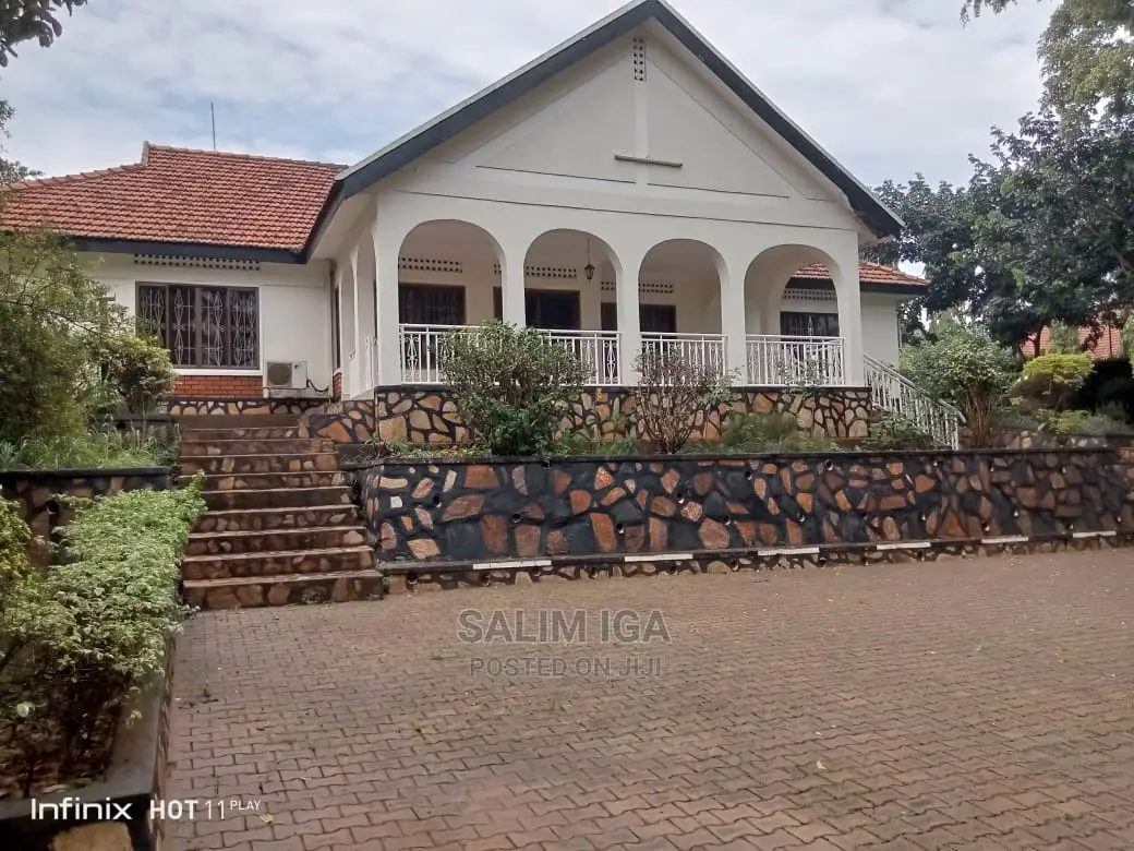4bdrm Bungalow in Kololo Property, Central Division for Rent