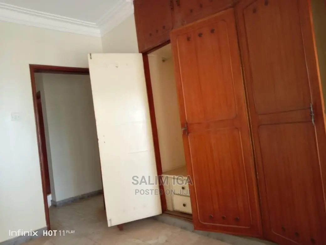 4bdrm Bungalow in Kololo Property, Central Division for Rent