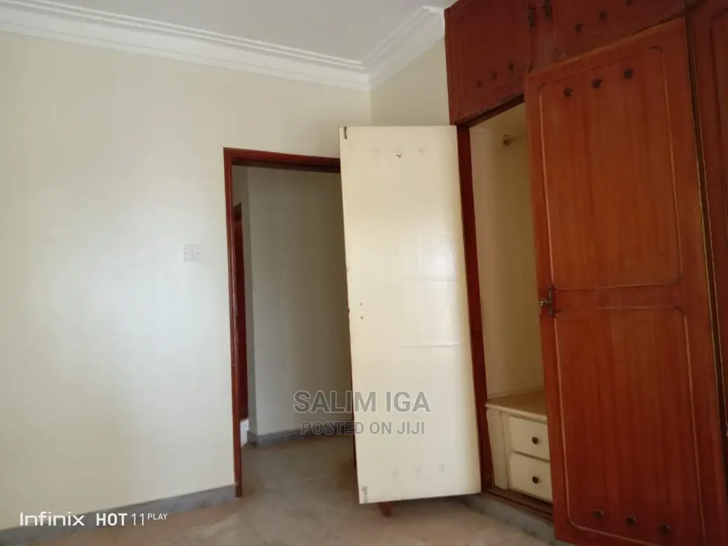 4bdrm Bungalow in Kololo Property, Central Division for Rent
