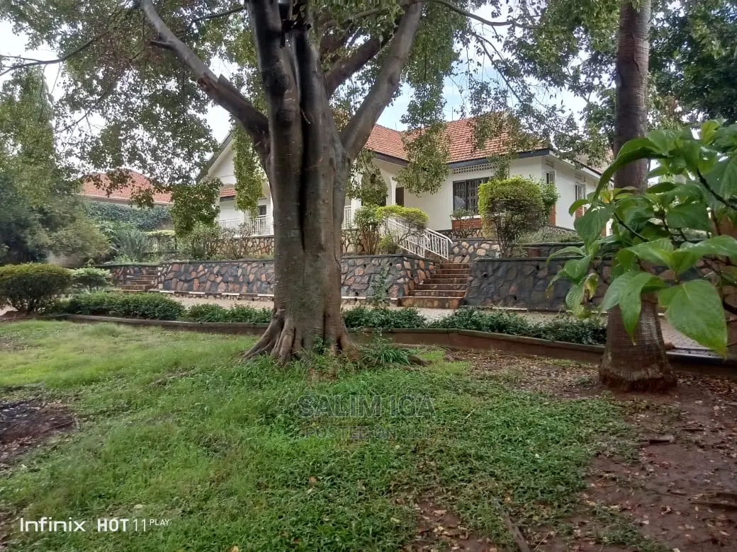 4bdrm Bungalow in Kololo Property, Central Division for Rent