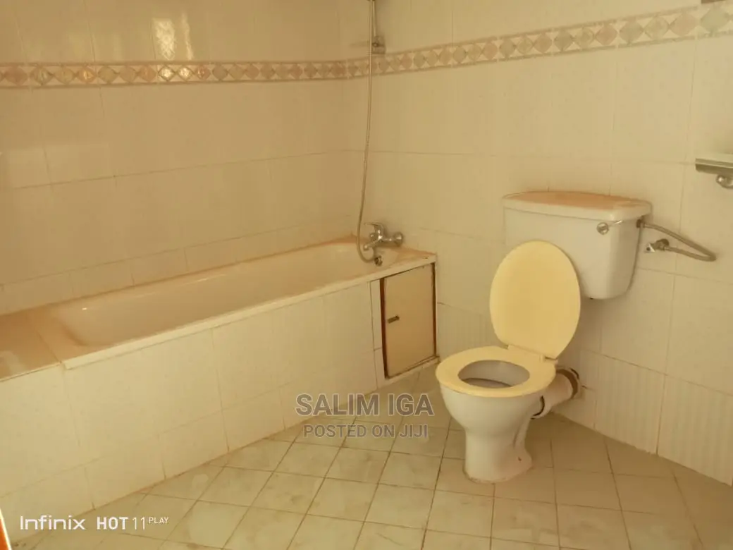 4bdrm Bungalow in Kololo Property, Central Division for Rent