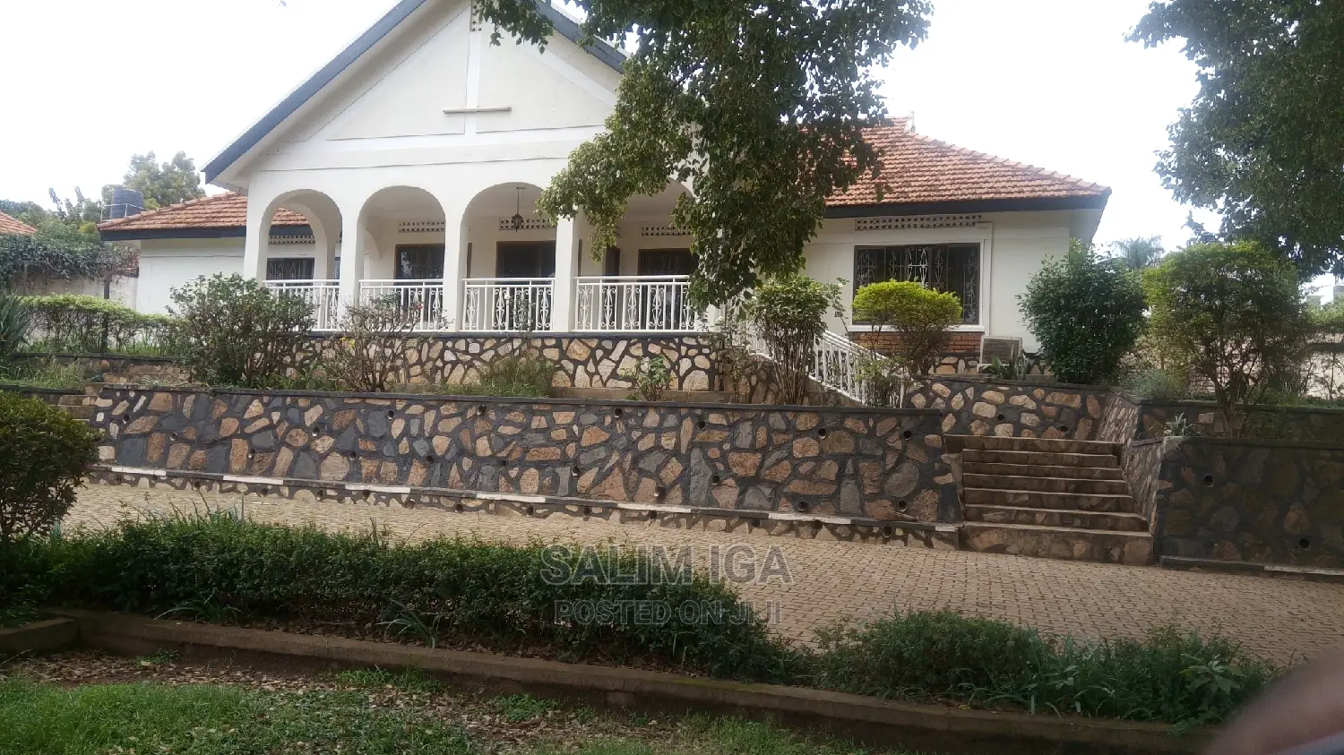 4bdrm Bungalow in Kololo Property, Central Division for Rent