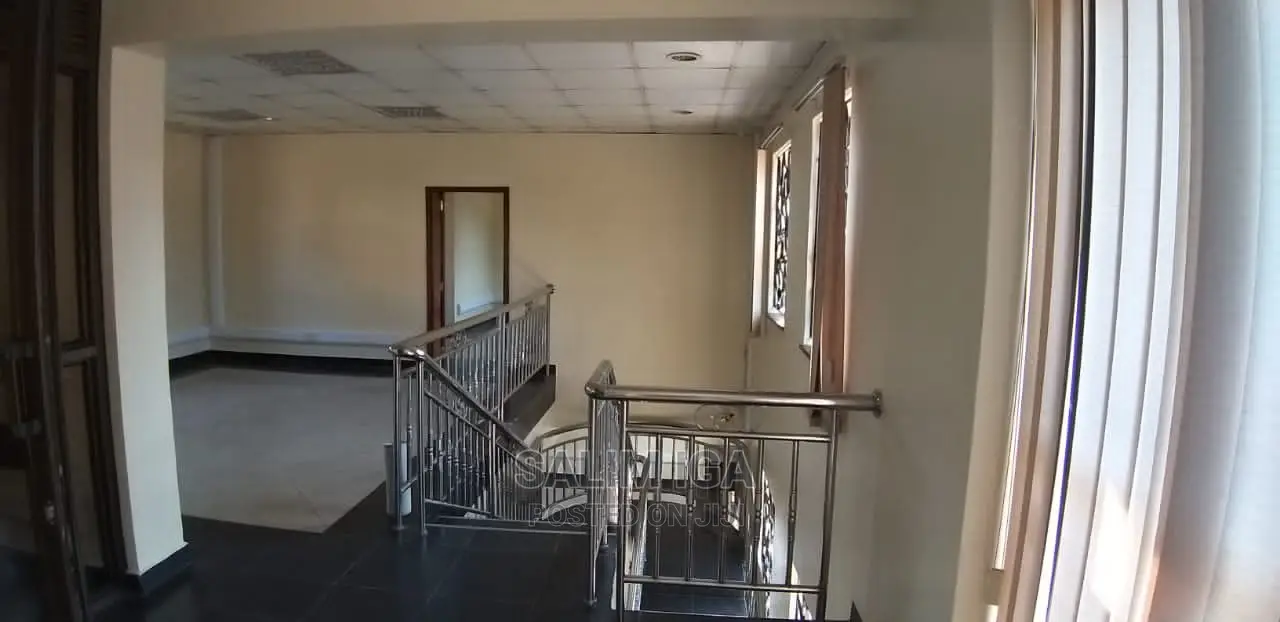 4bdrm Duplex in Kololo Property, Central Division for Rent