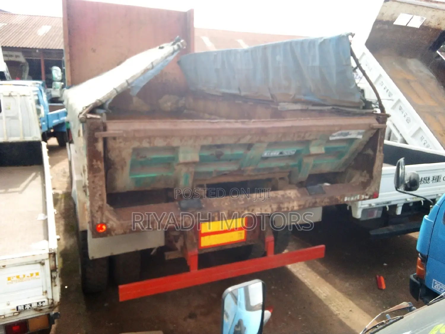 Fuso Dumper