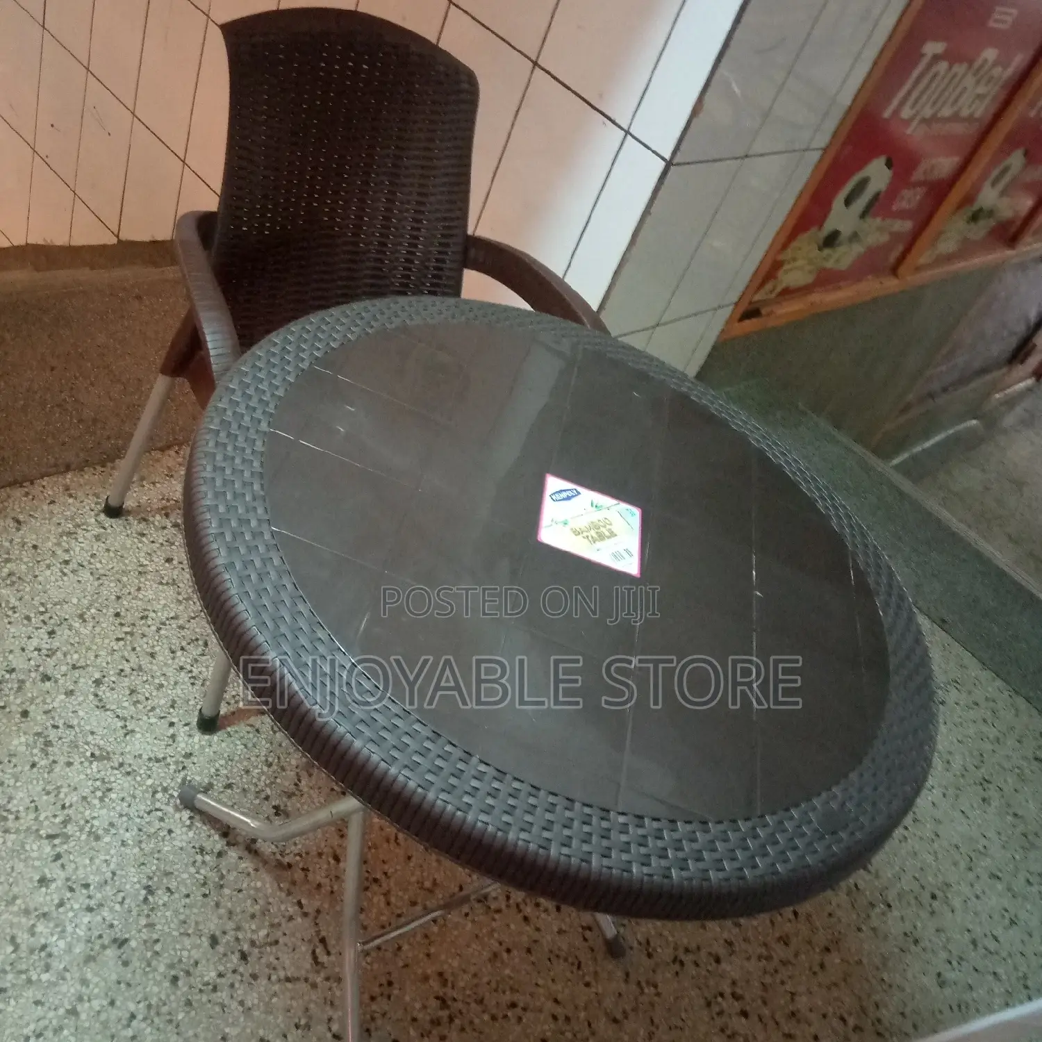 Plastic VIP Table Chair Set