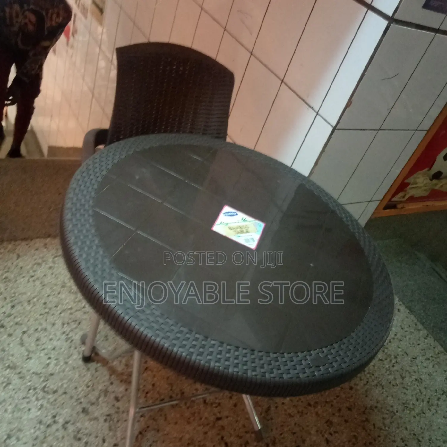 Plastic VIP Table Chair Set