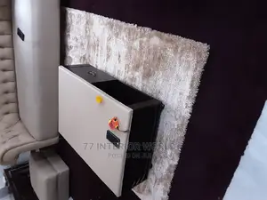 Center Carpets