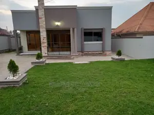 Furnished 4bdrm House in Kira for Sale