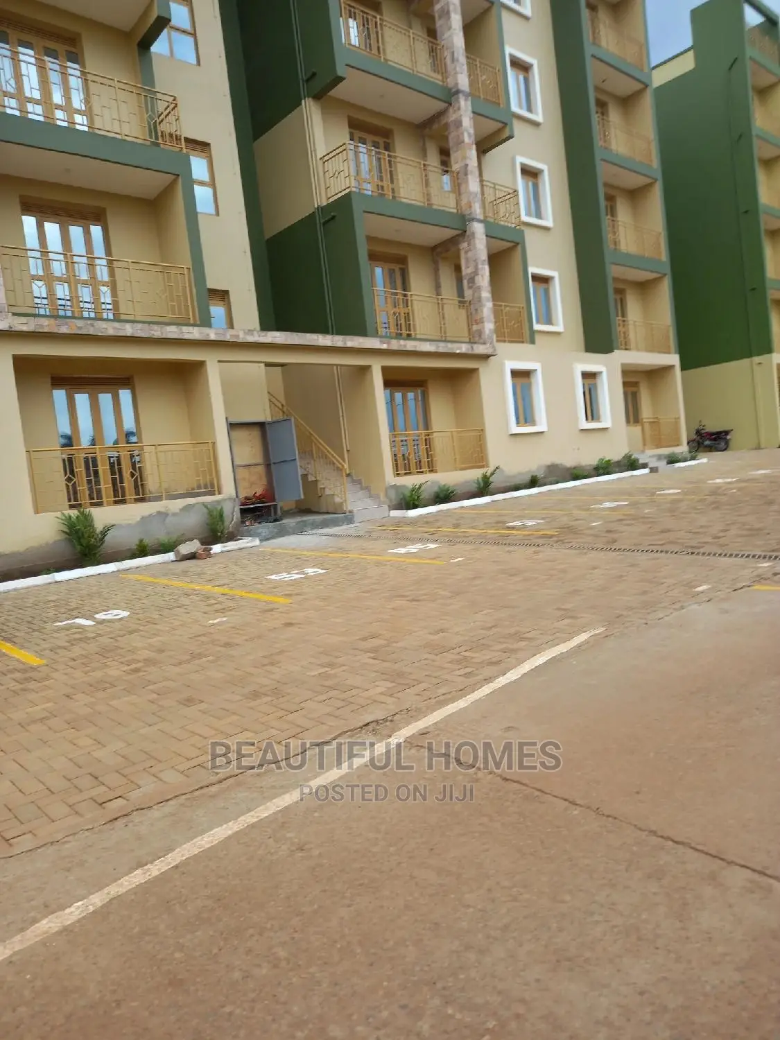 Furnished 2bdrm Condo in Bukoto, Central Division for Sale