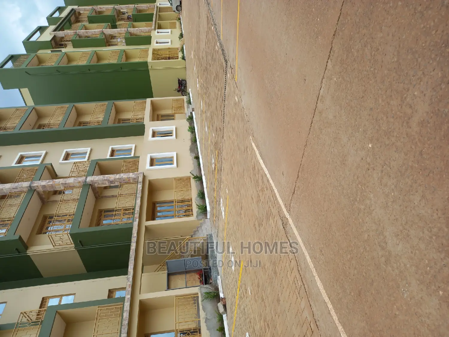 Furnished 2bdrm Condo in Bukoto, Central Division for Sale