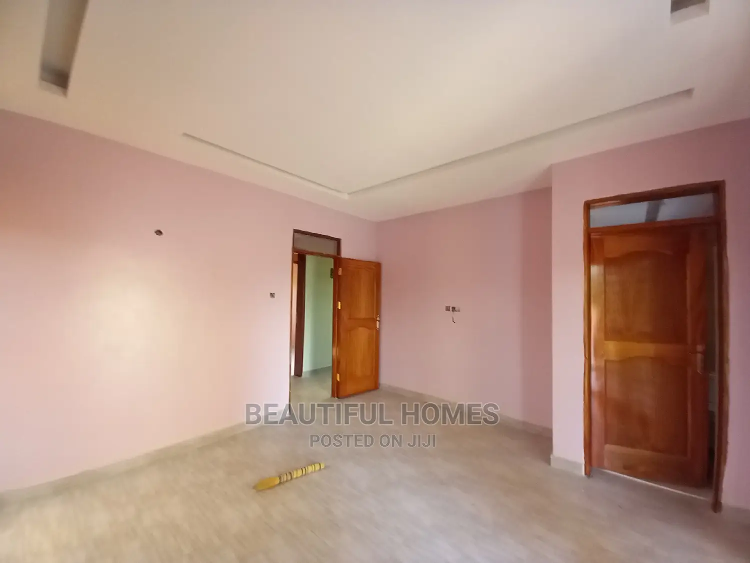 Furnished 4bdrm Duplex in Kyanja, Central Division for Sale