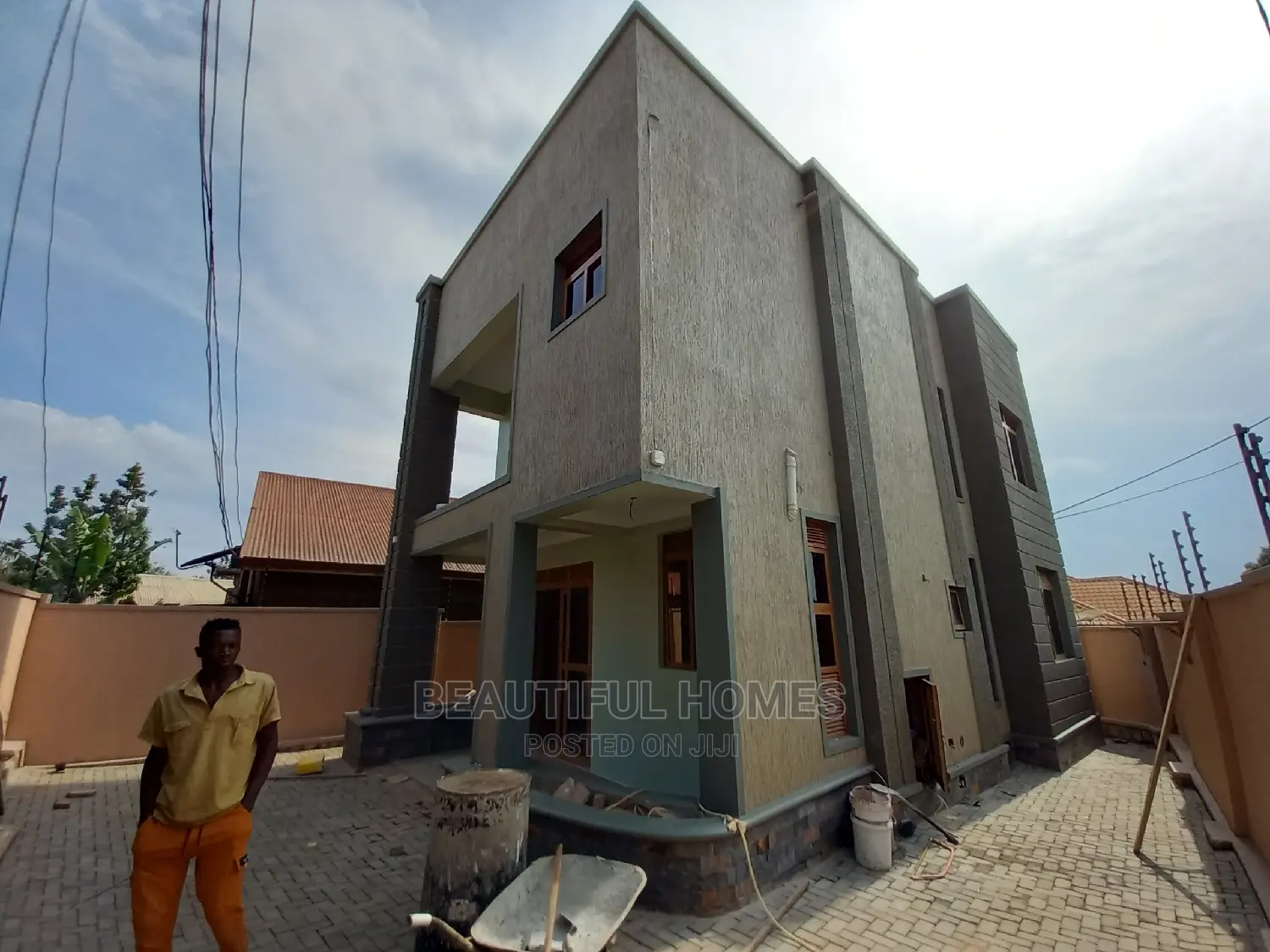Furnished 4bdrm Mansion in Kyanja, Central Division for Sale