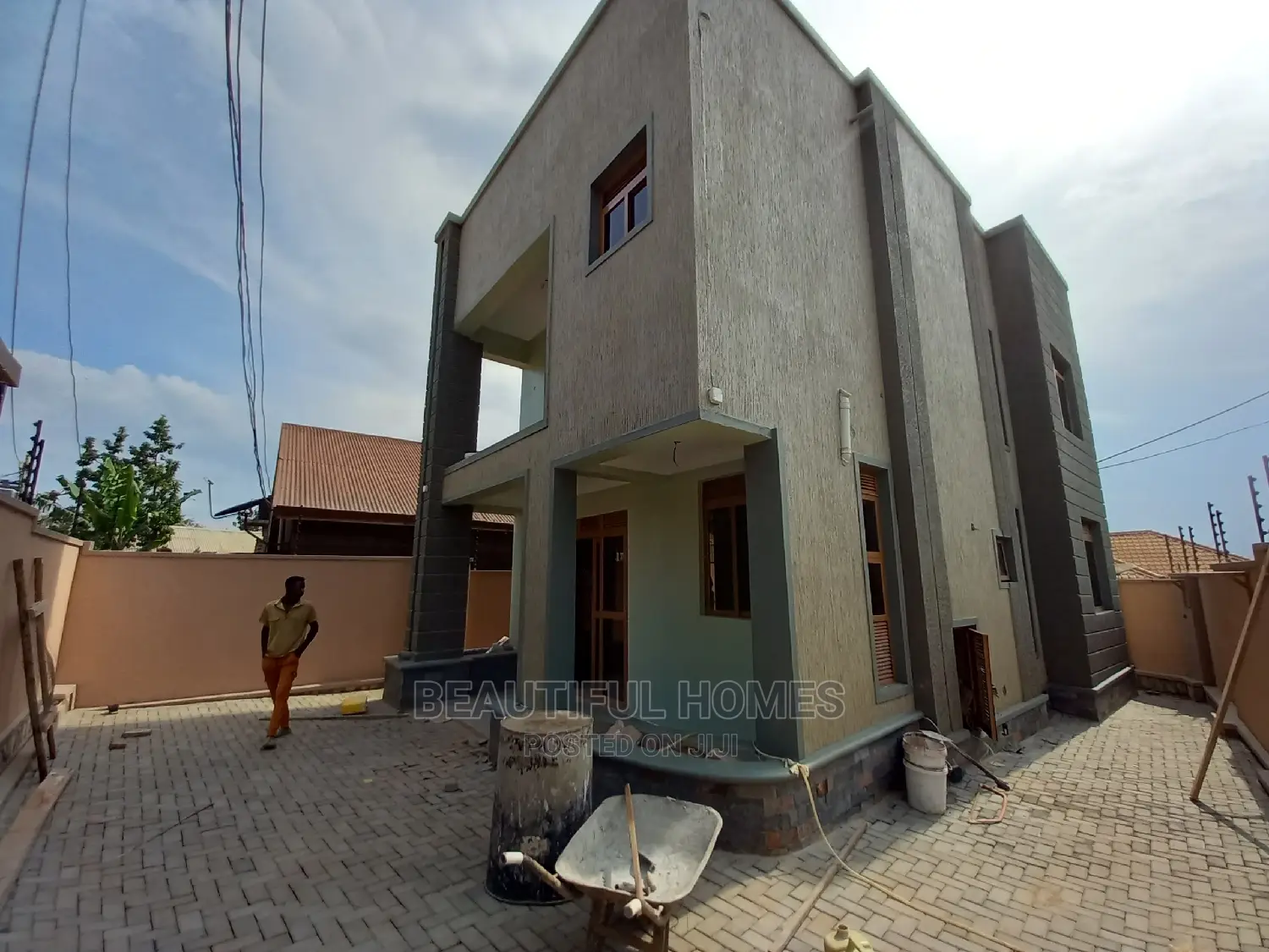 Furnished 4bdrm Mansion in Kyanja, Central Division for Sale