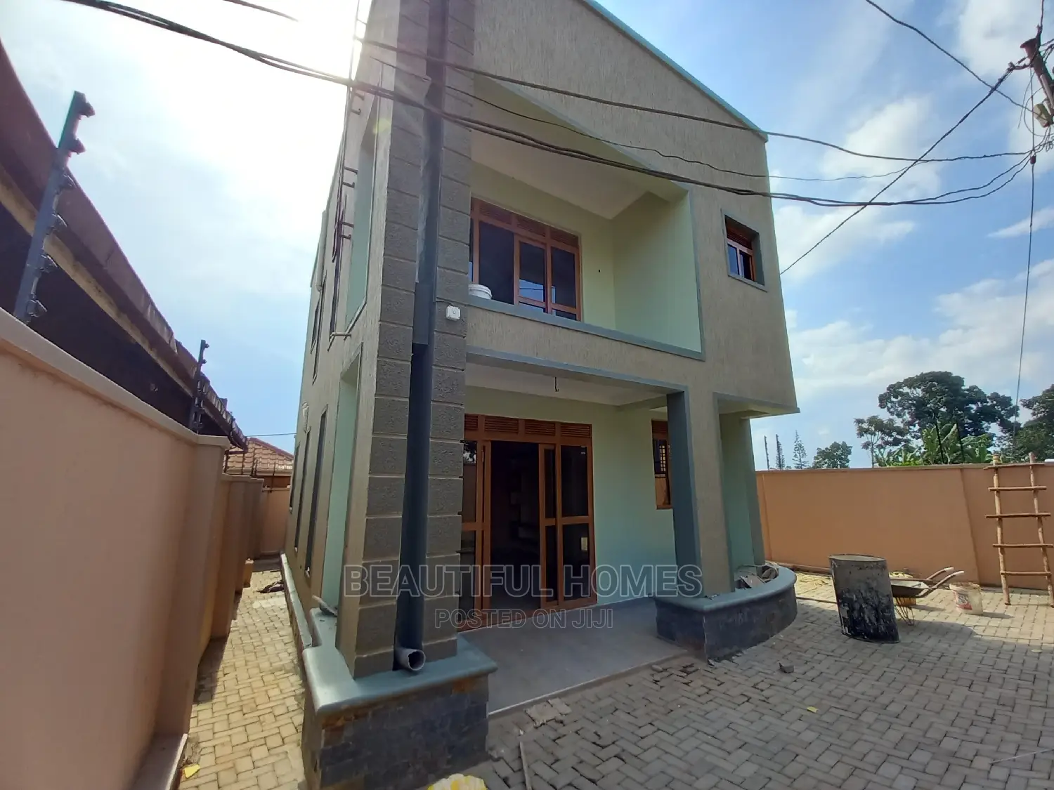 Furnished 4bdrm Duplex in Kyanja, Central Division for Sale