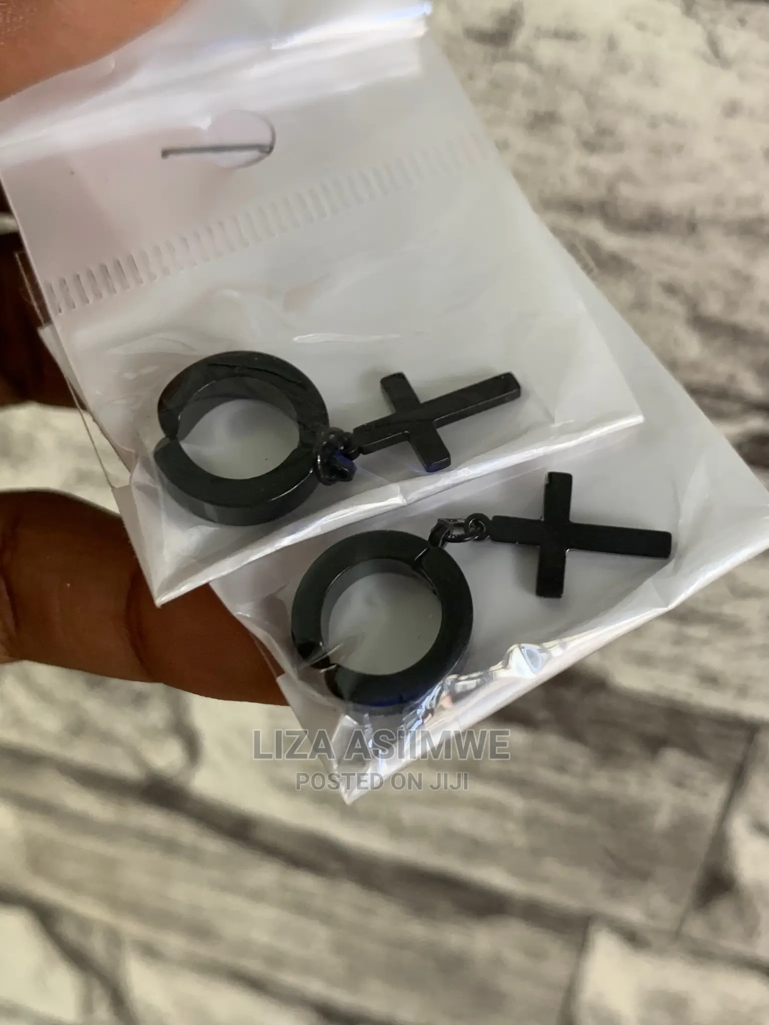 Men’S Ear Clippers Available