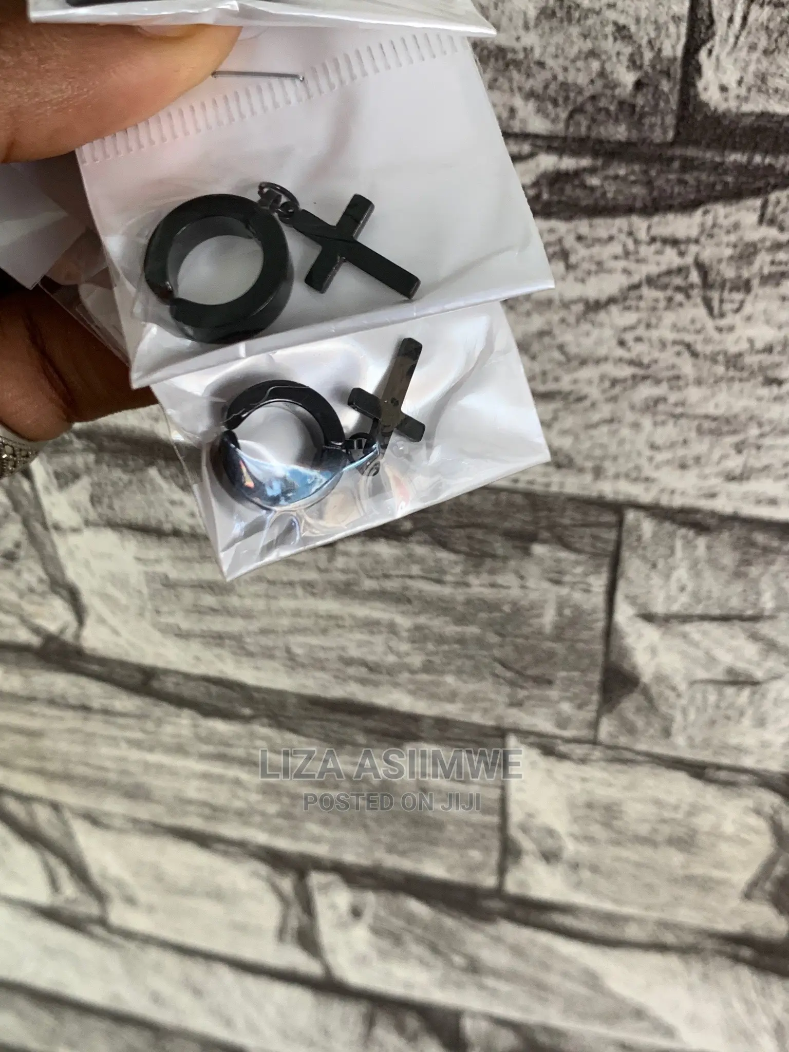 Men’S Ear Clippers Available
