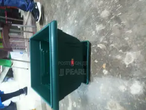 20litres Squared Plastic Flower Pot