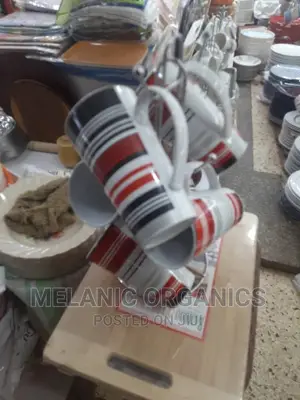 Cups 6 Pieced