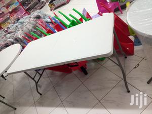 Foldable Plastic Table 8 Seaters