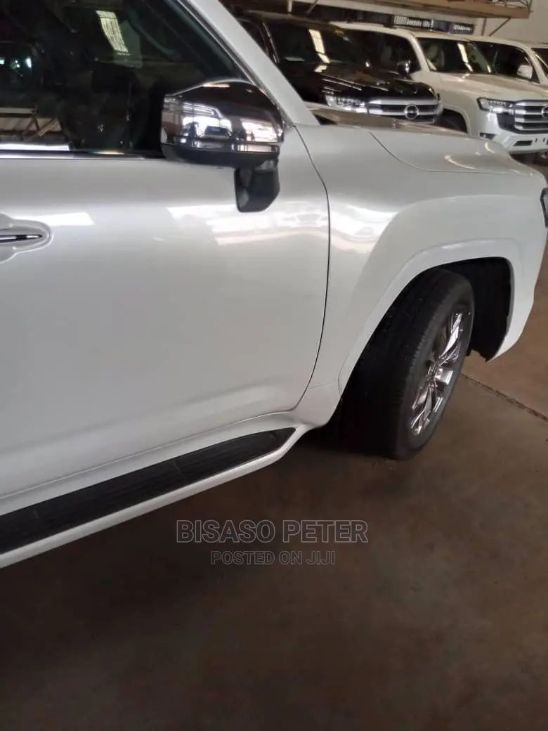 New Toyota Land Cruiser Prado 2022 White