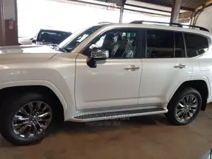 New Toyota Land Cruiser Prado 2022 White