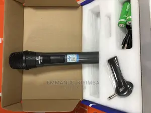 AK Free Power Wireless Michrophone