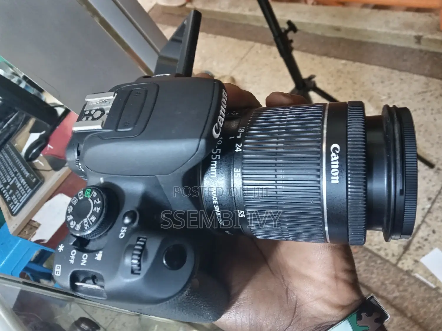 CANON EOS 700D Professional Camera.