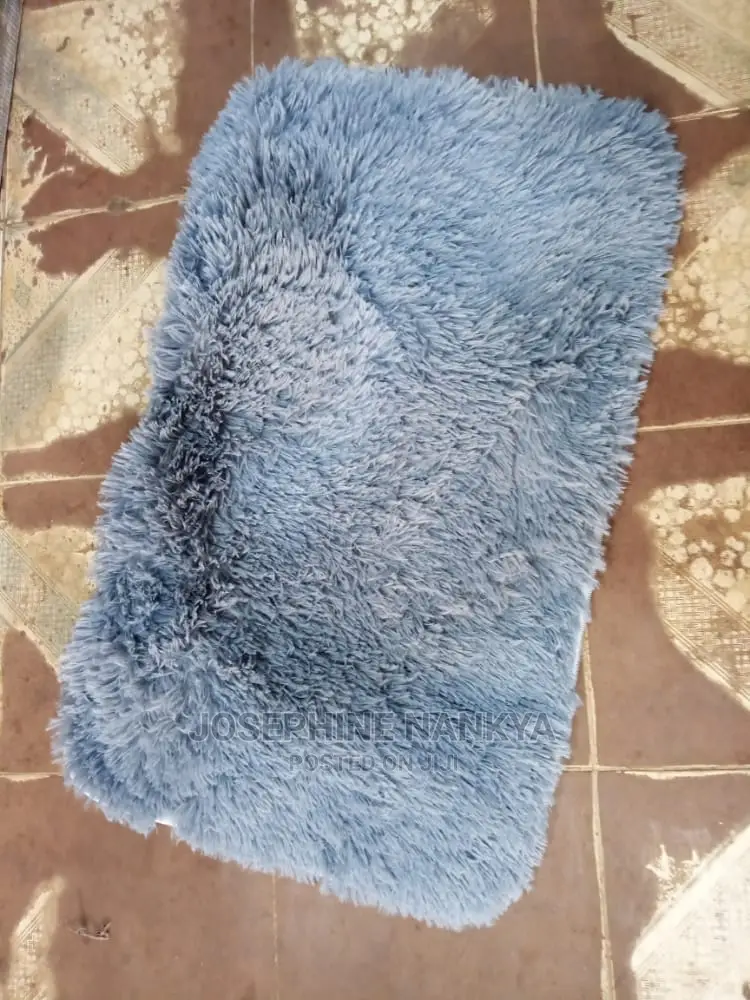 Hairly Door Mat, Gray Colour