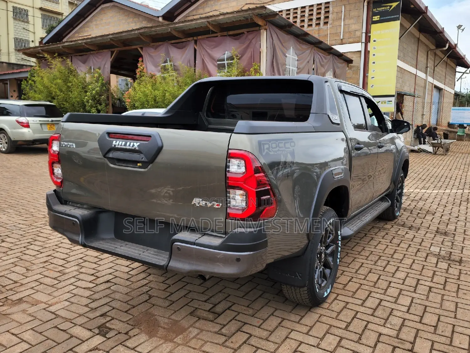 Toyota Hilux 2022 Gray
