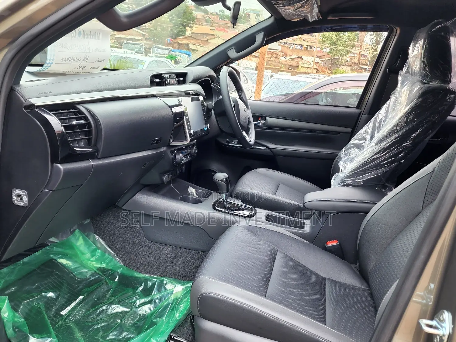 Toyota Hilux 2022 Gray