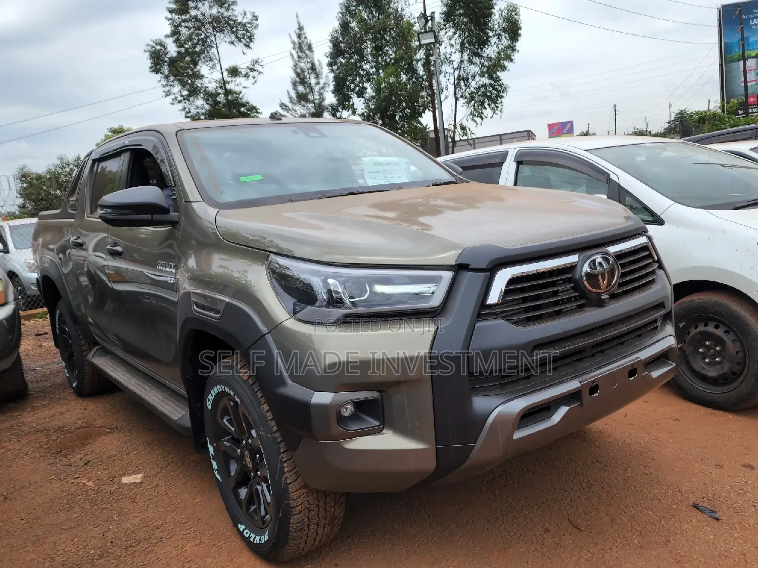 Toyota Hilux 2022 Gray