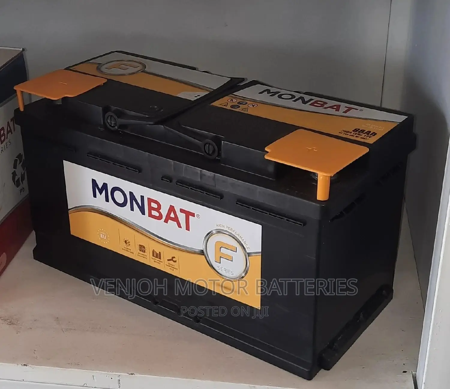 Din88 MONBAT Made in Europe Car Battery