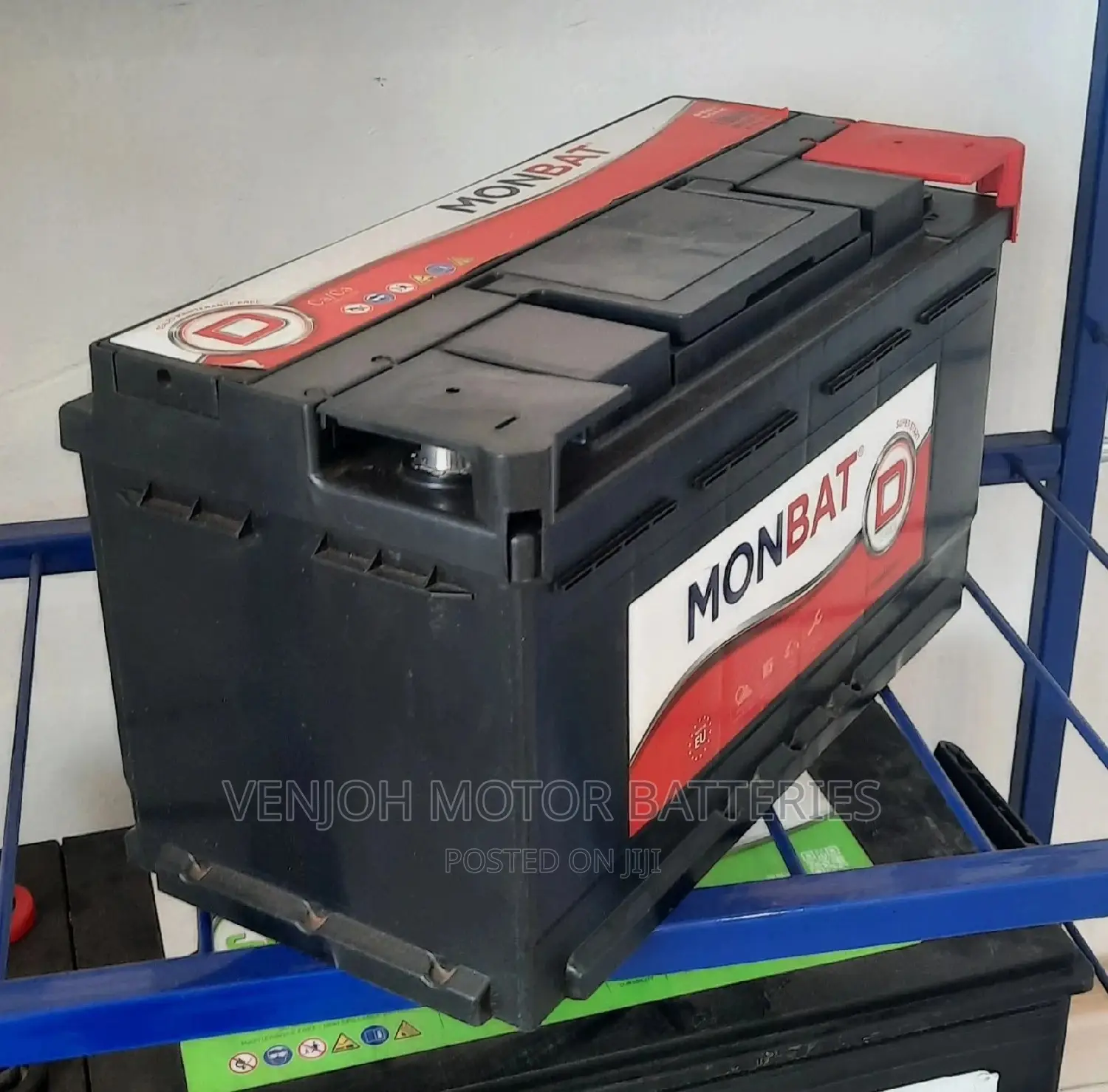Din100 MONBAT Made in Europe Car Battery