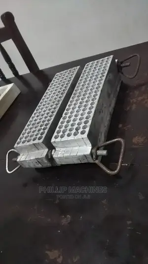100 Chalk Pieces Per Round Moulds Always Available