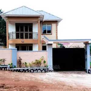 Mini Flat in Seguku Ntebe Rd, Central Division for Sale