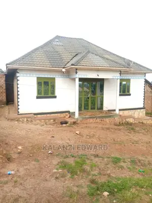 Furnished 6bdrm House in Ed Estates, Central Division for Sale