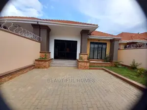 Furnished 3bdrm Bungalow in Kisaasi, Central Division for Sale