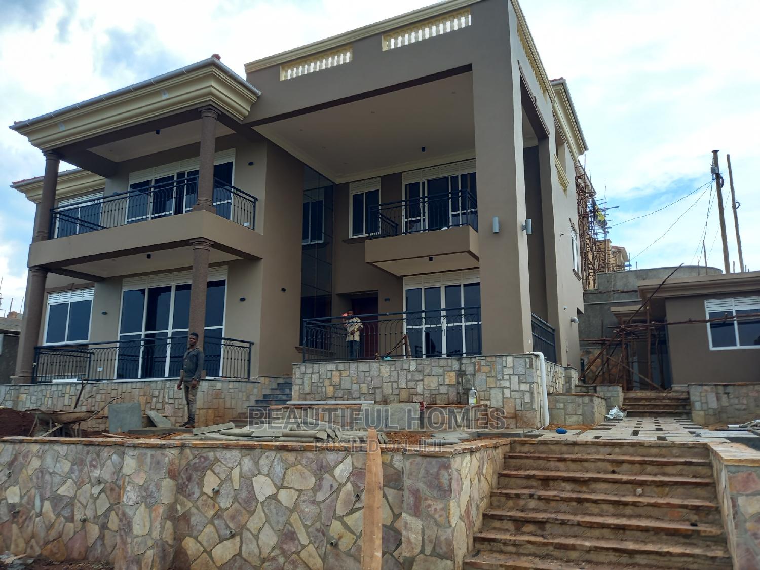 Furnished 6bdrm Mansion in Munyonyo, Central Division for Sale in
