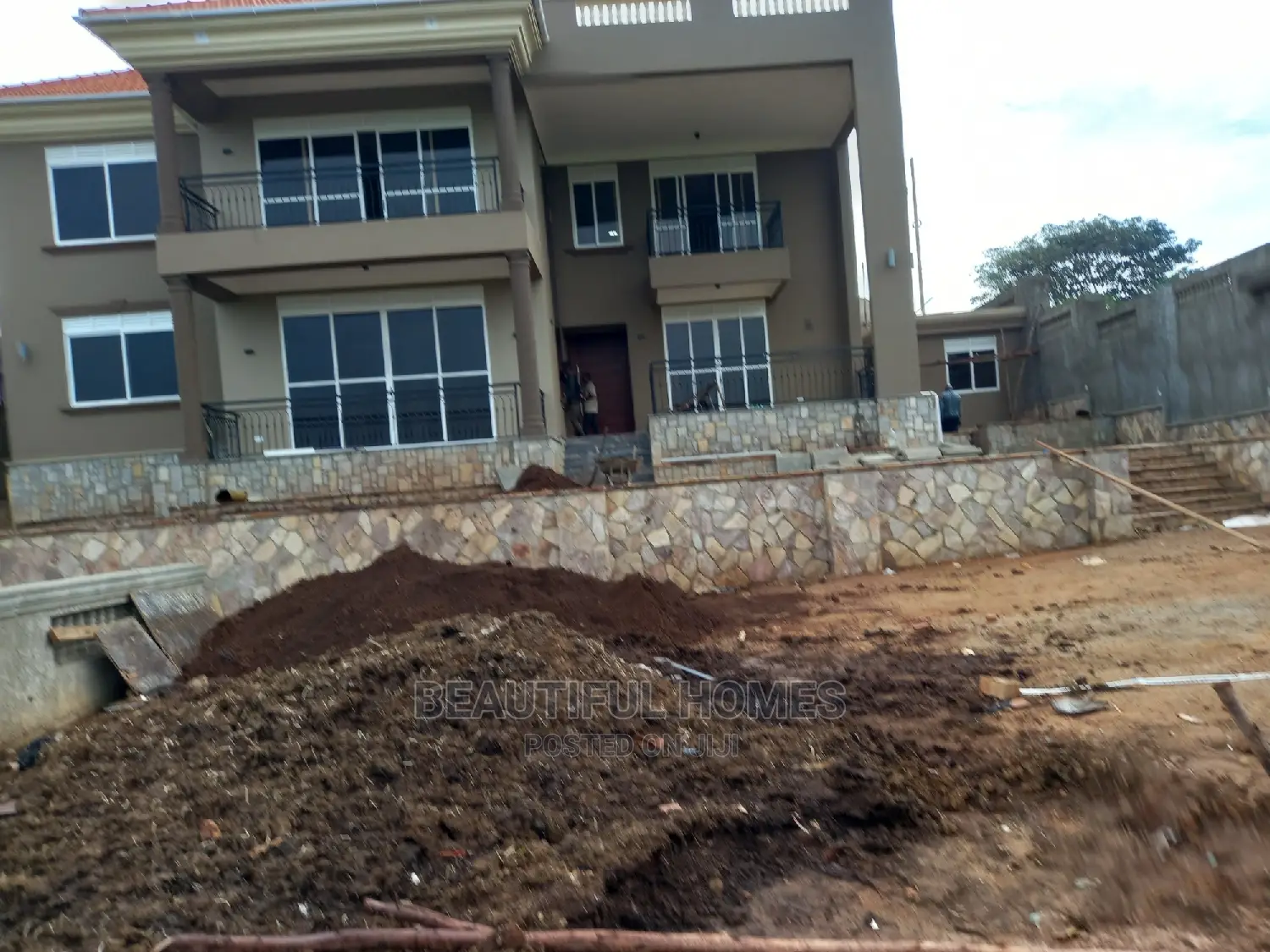 Furnished 6bdrm House in Munyonyo, Makindye for Sale