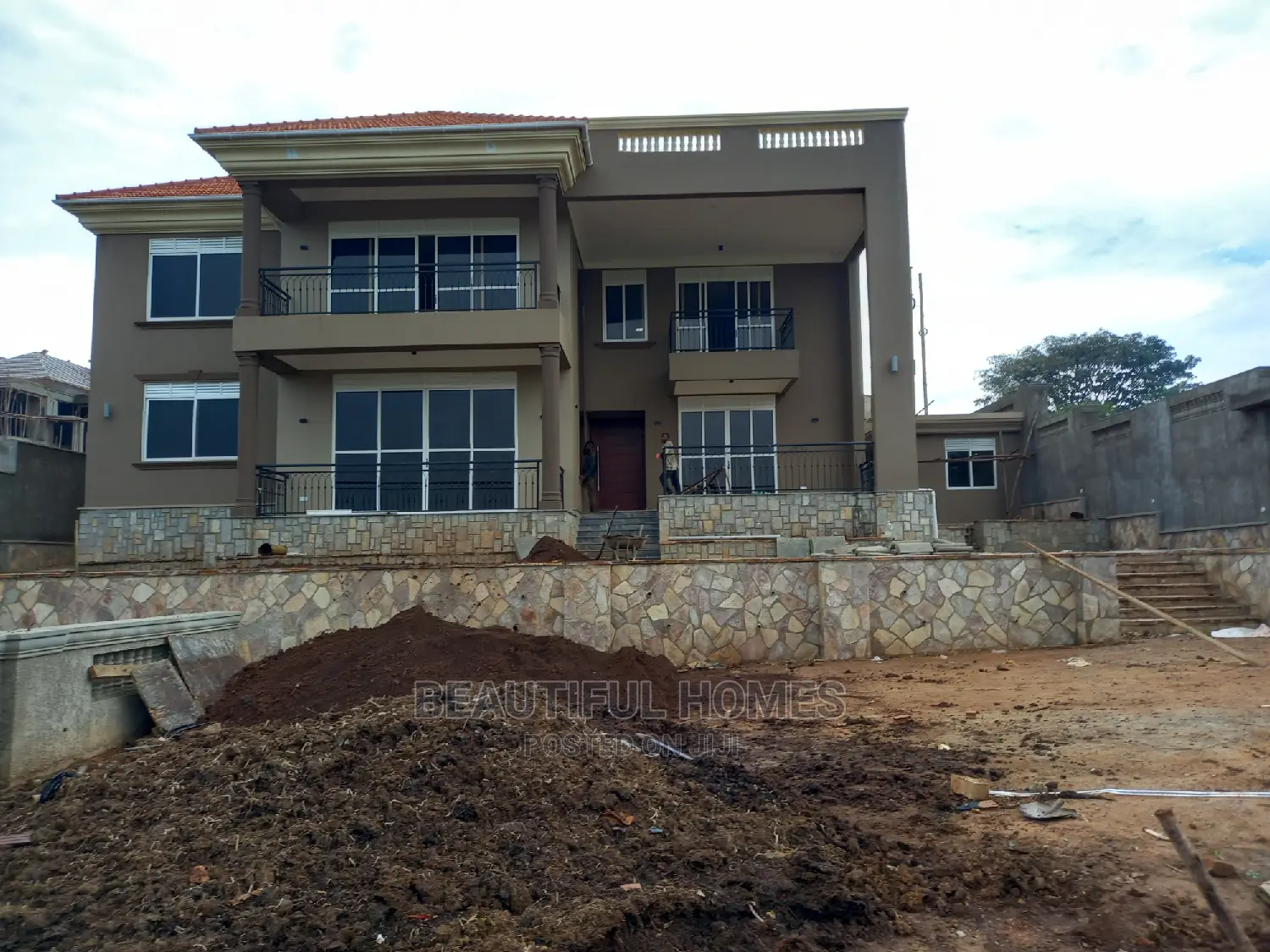 Furnished 6bdrm House in Munyonyo, Makindye for Sale