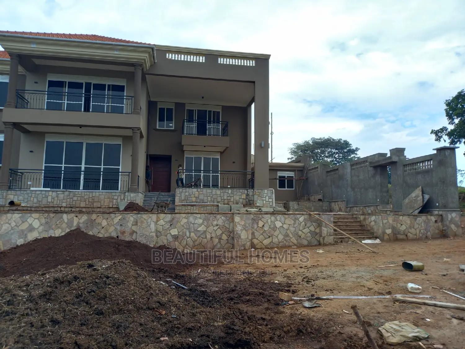Furnished 6bdrm House in Munyonyo, Makindye for Sale