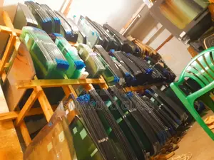Auto CAR WINDSCREEN Glass