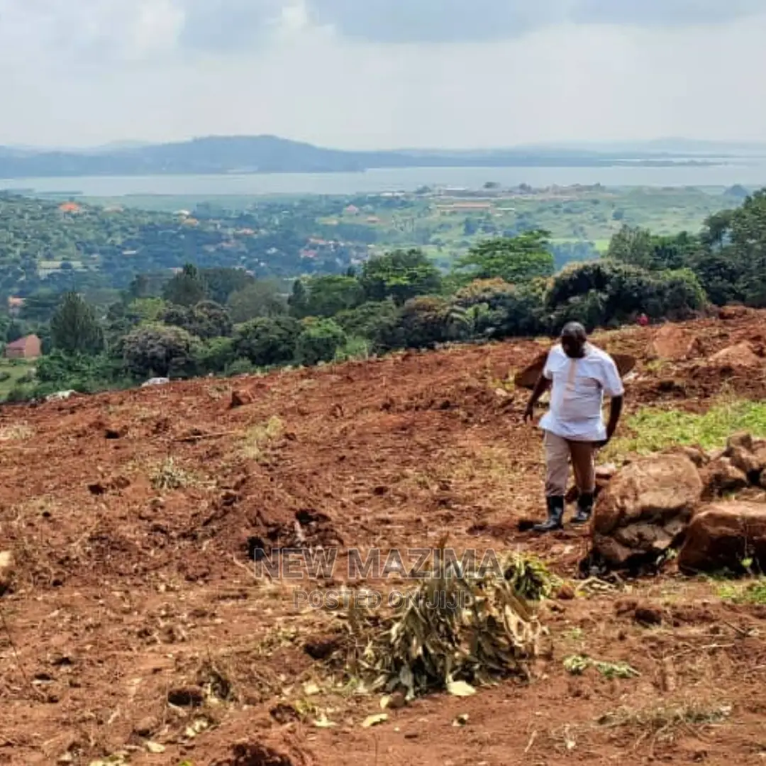 20 Decim Plots With Clear Lake View Onsale Bwebajja Ntebe Rd