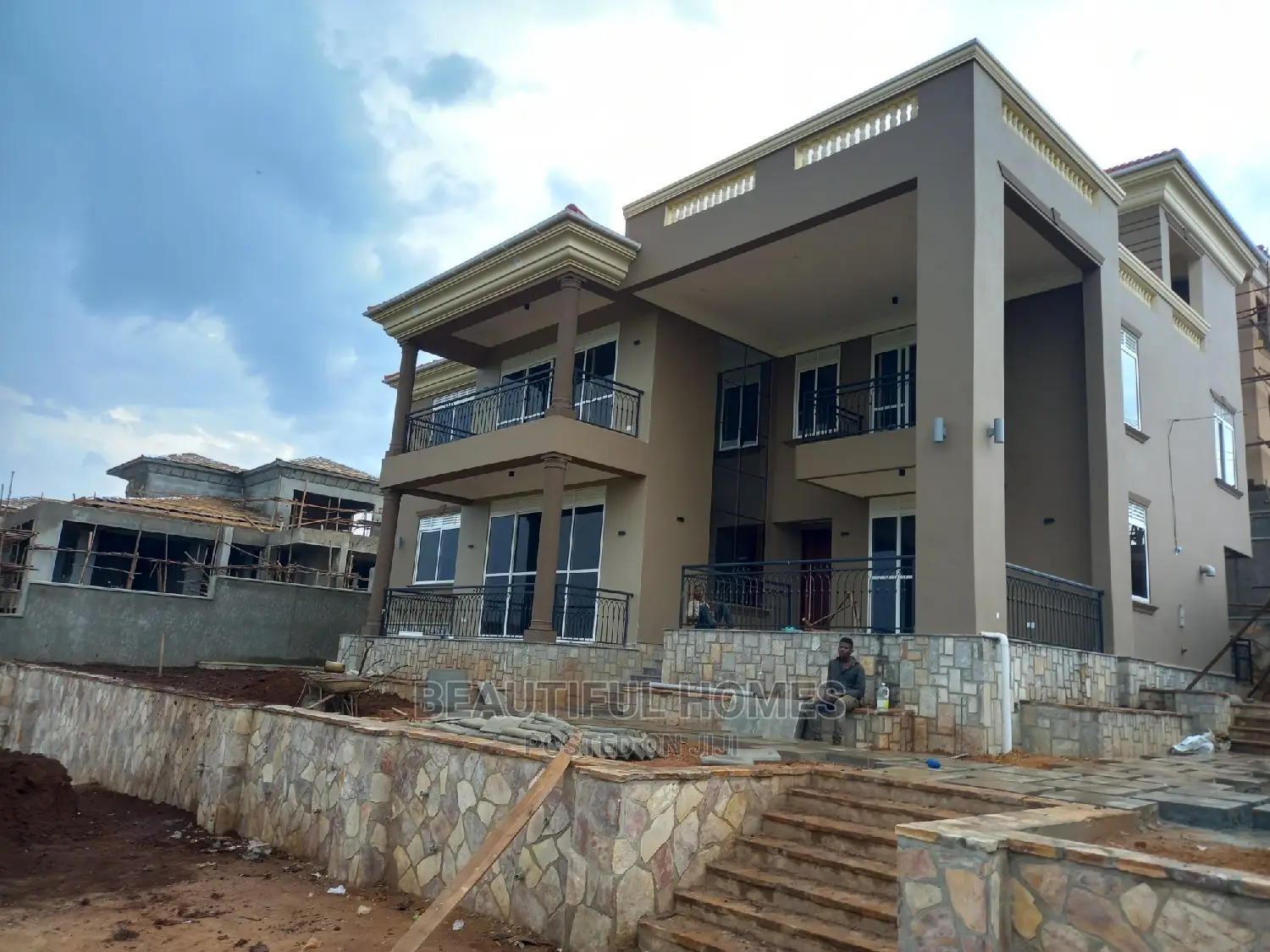Furnished 6bdrm House in Munyonyo Corporate, Makindye for Sale