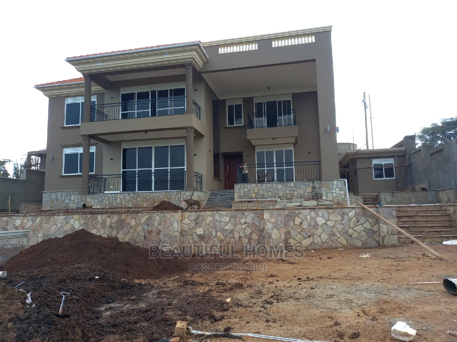 Furnished 6bdrm House in Munyonyo Corporate, Makindye for Sale
