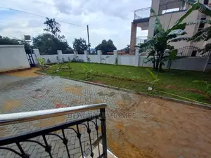 Furnished 6bdrm Mansion in Munyonyo Lake View, Makindye for Sale